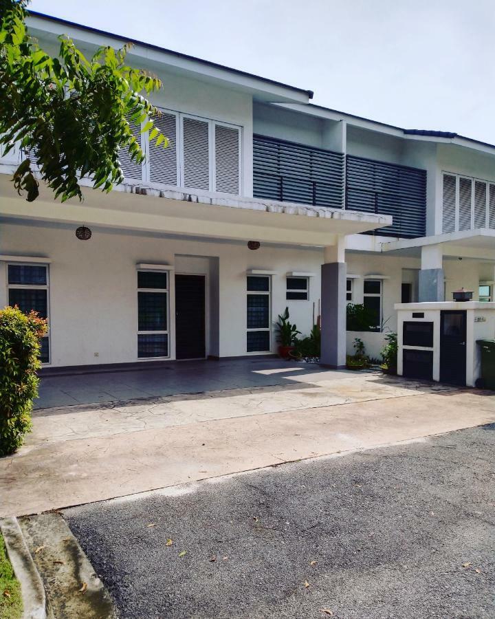 Rumah percutian Juniper Putrajaya